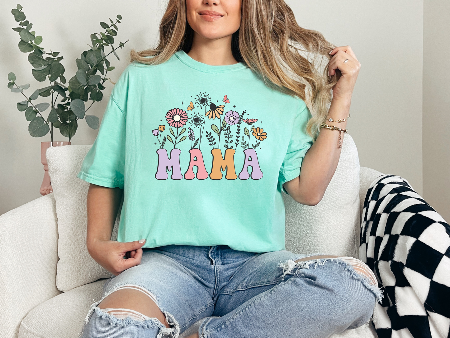 Mama with flowers T-Shirt