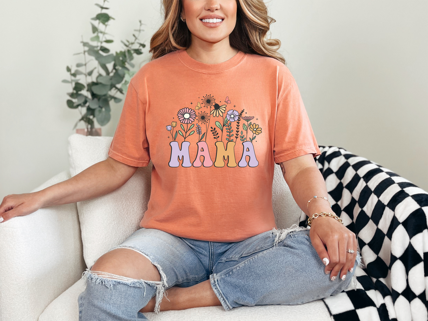 Mama with flowers T-Shirt