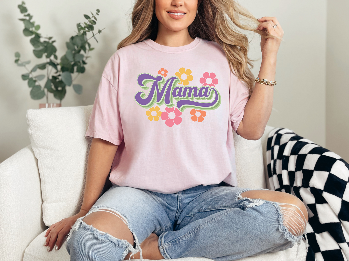 Mama Groovy Style T-Shirt