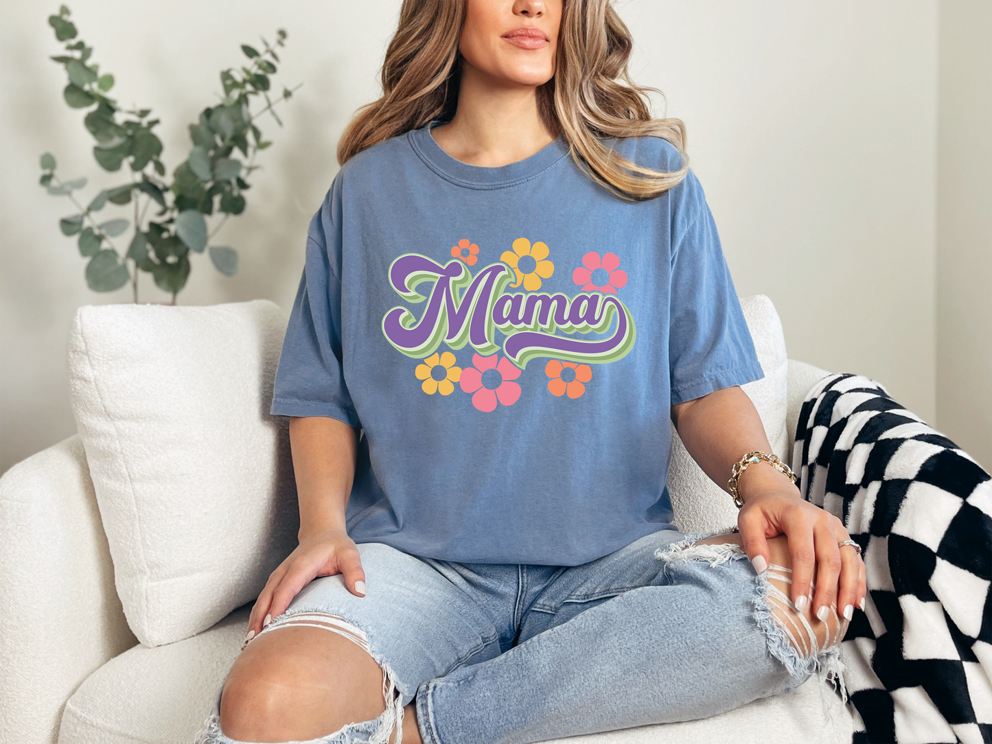 Mama Groovy Style T-Shirt