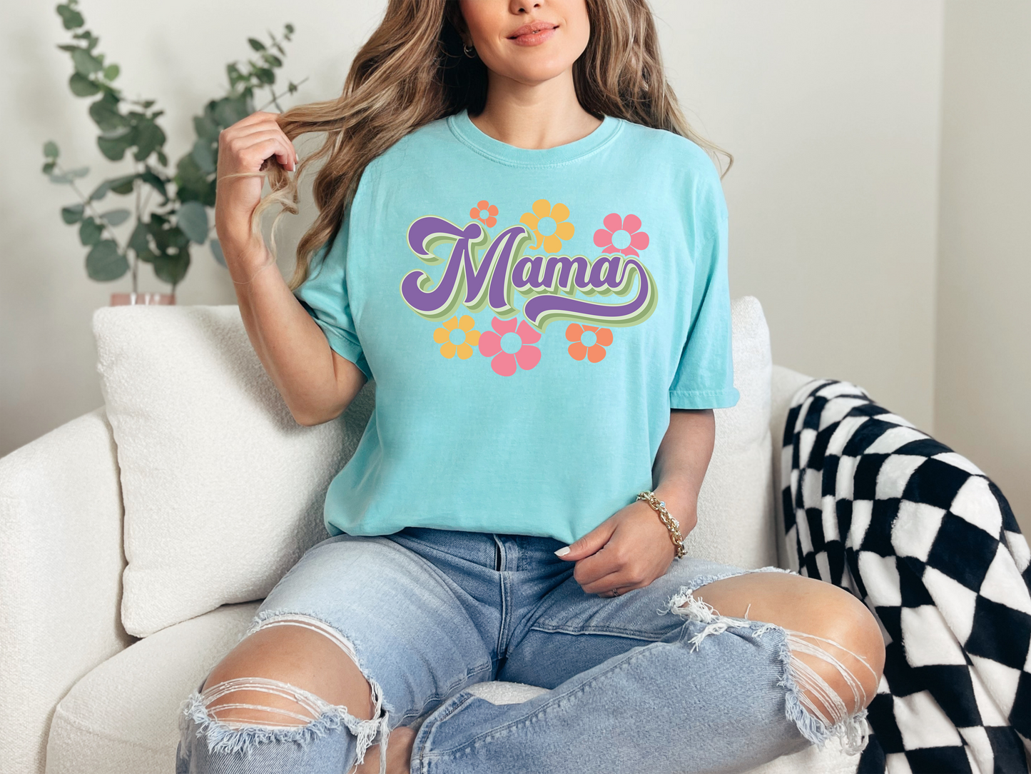 Mama Groovy Style T-Shirt